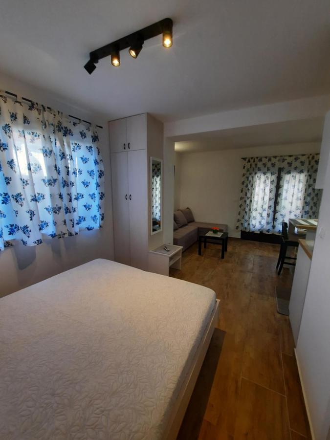 Manda Ljubetic Lägenhet Sutivan Exteriör bild